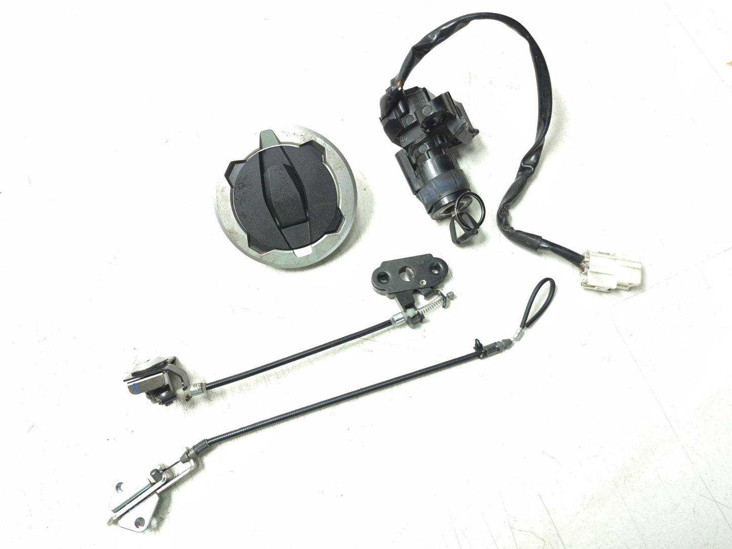 2019 Kawasaki Z400 Er400d Ignition Lock Switch & Fuel Cap & Seat Lock Set OEM