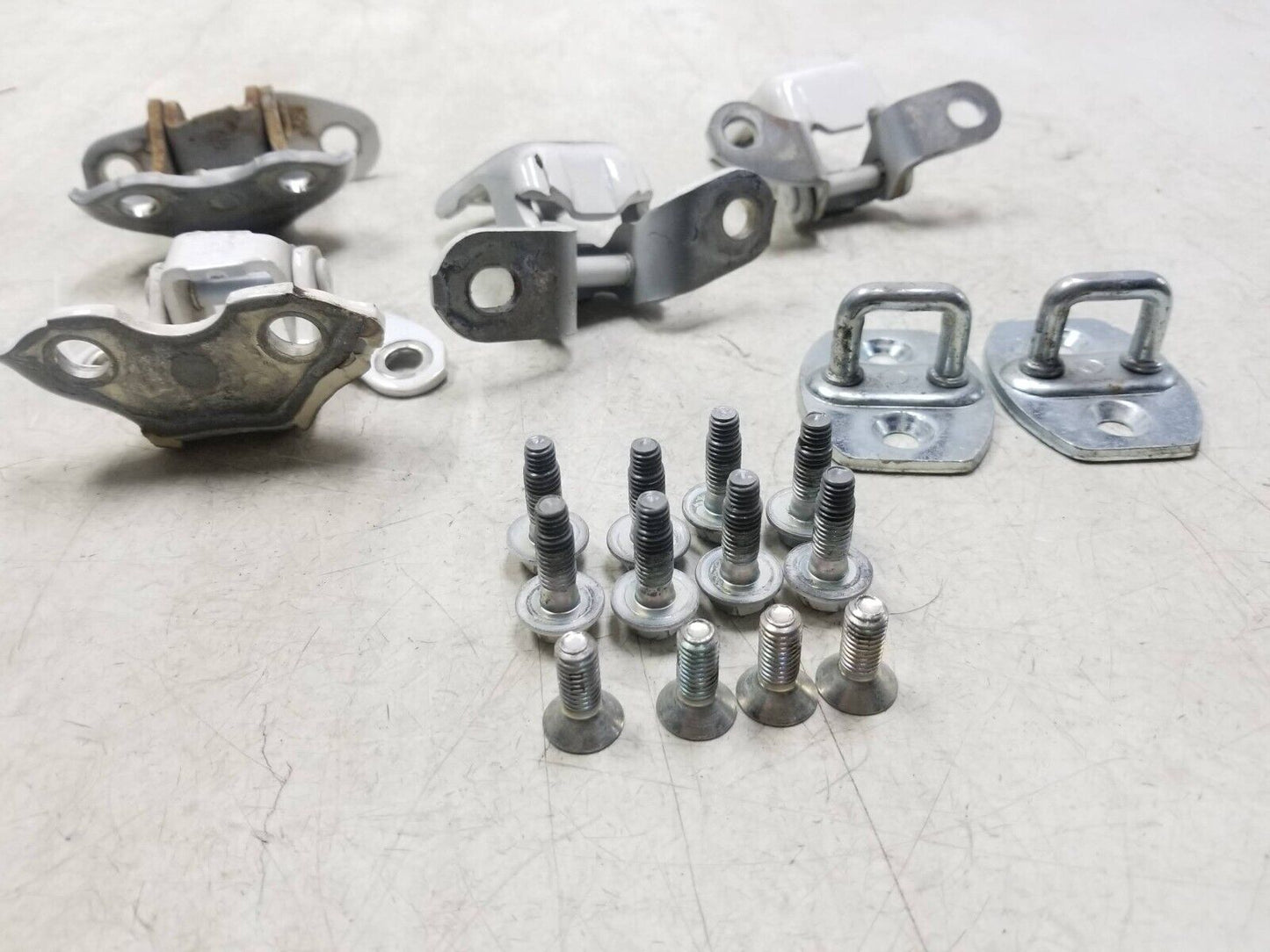 08 - 15 Scion Xb Door Hinge Front Reat Passenger Side Right OEM