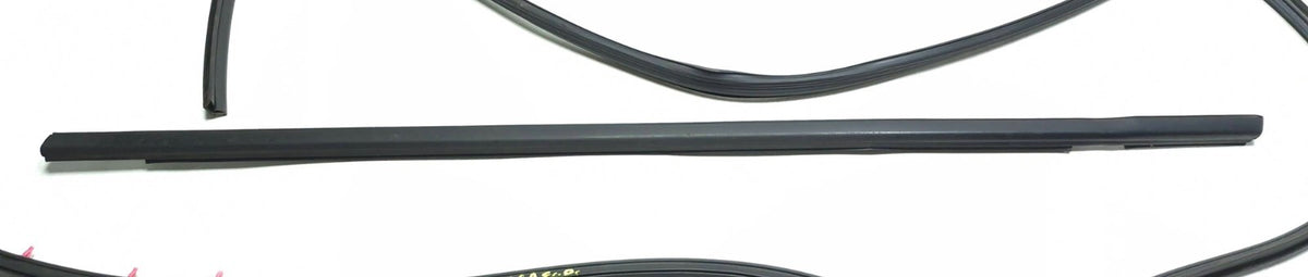 2007 Honda Fit Front Door Weatherstrip Seal Driver Side Left 3pcs OEM