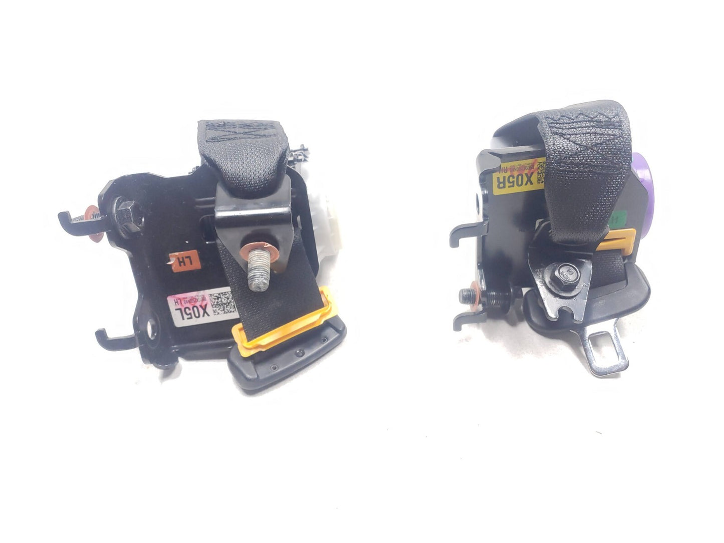 2020 Hyundai Venue Rear Seat Belt 2pcs OEM