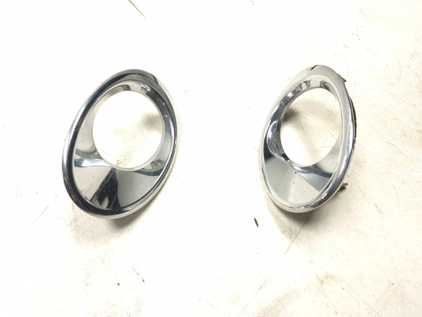 2010 Lexus Hs250h Fog Lamp Bezel Trim Left & Right Pair OEM