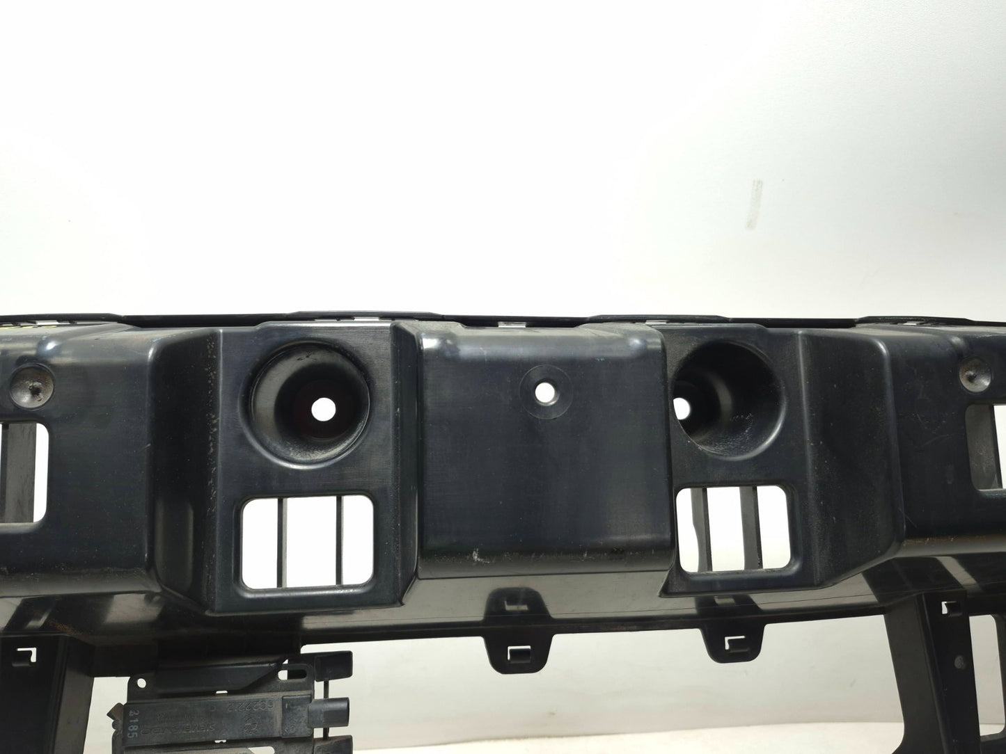 2008 BMW X6 E71 Rear Bumper Center Guide Bracket Support OEM