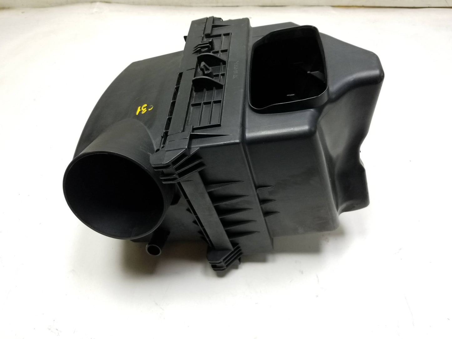 2012 Jeep Grand Cherokee Air Filter Housing Box OEM