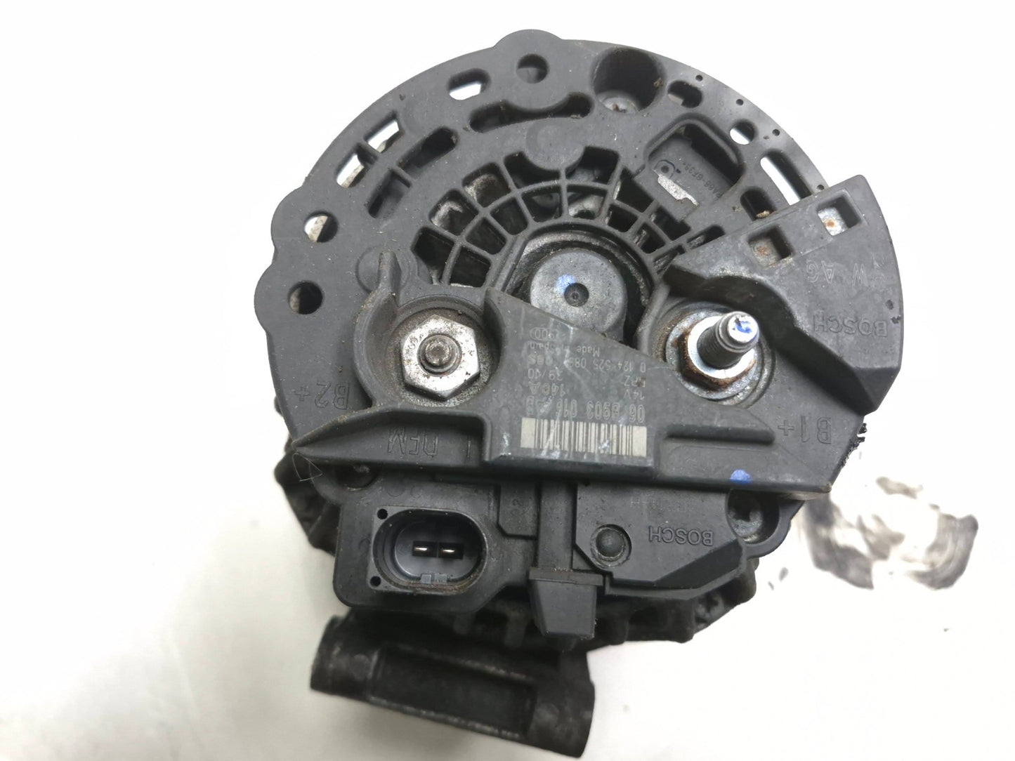 2011 Volkswagen Tiguan 2.0l Engine Alternator Generator OEM
