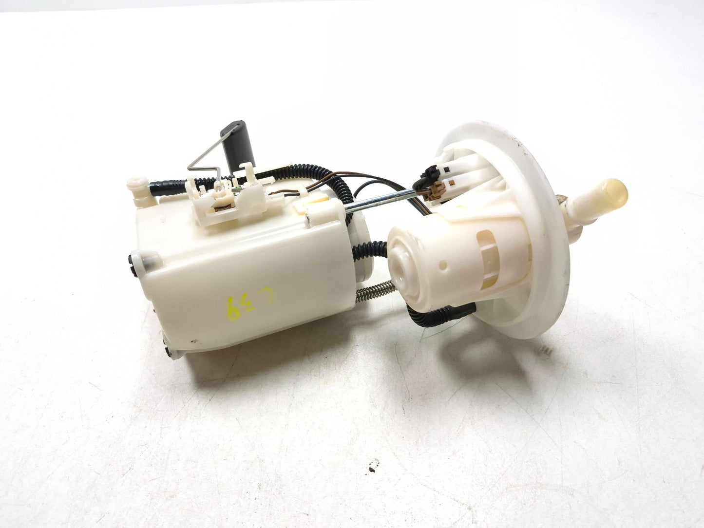 2014 Hyundai Accent Fuel Pump 1.6l OEM 31110-1r500