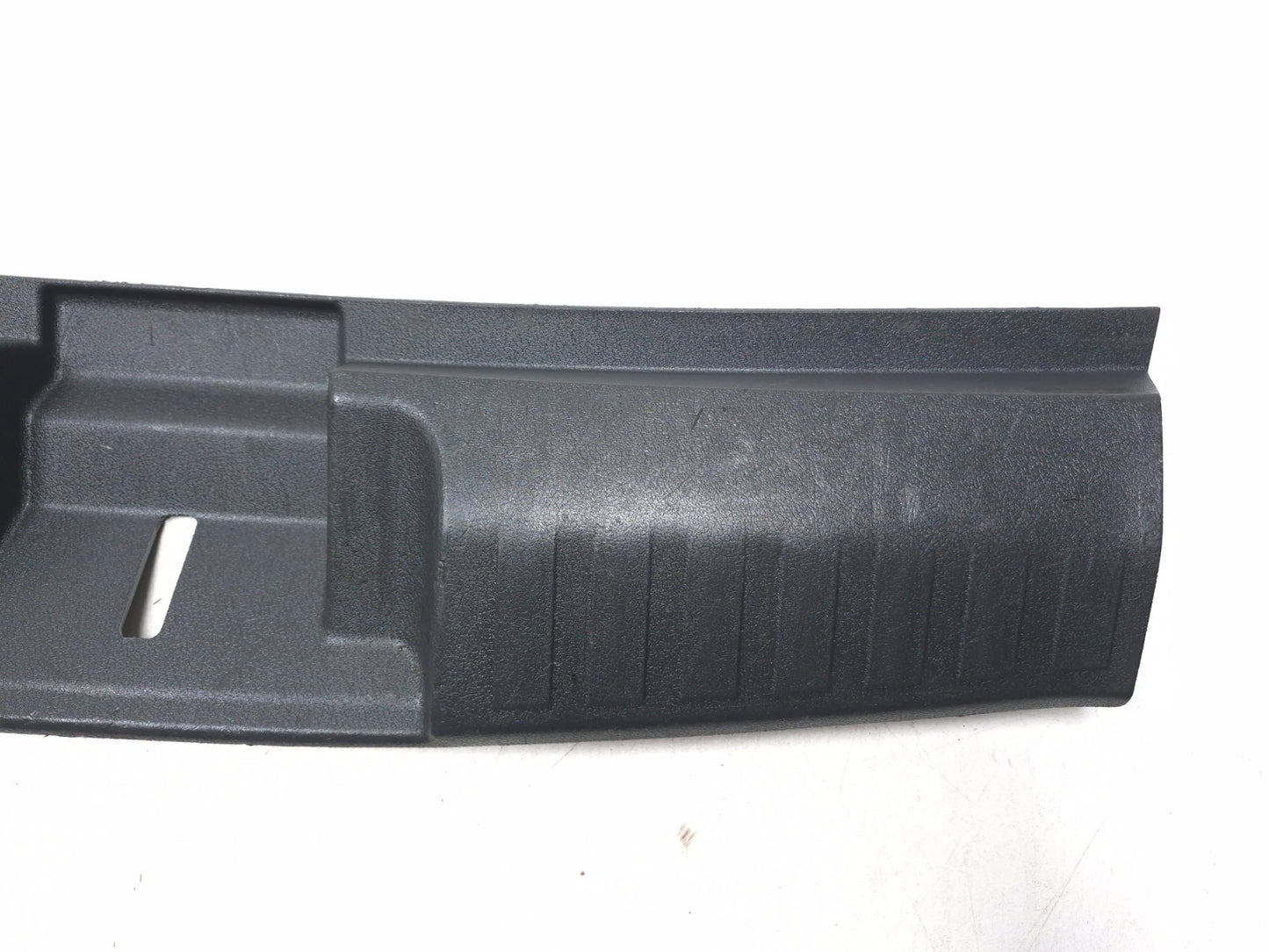 2010 Dodge Caliber Sxt Trunk Boot Lip Cover Trim Oyd75trm OEM