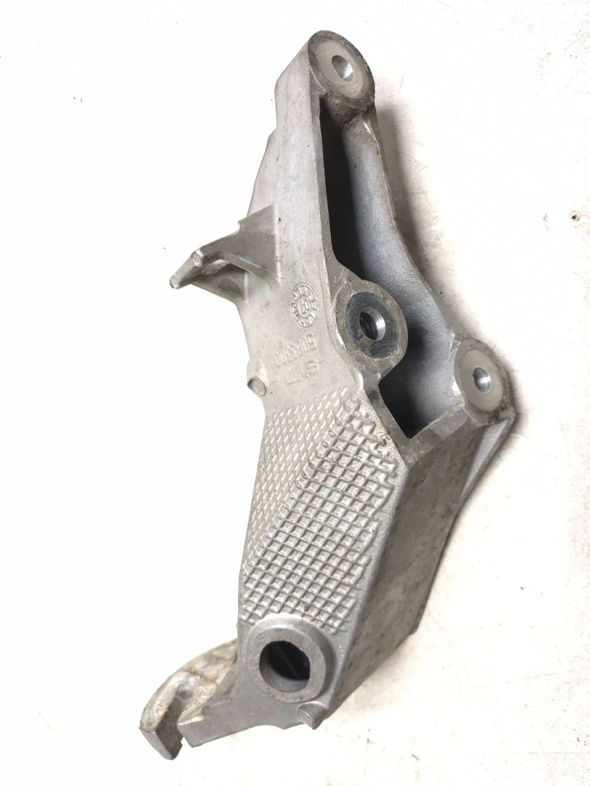 2007 Saab 9-5 Aero Engine Mount Bracket 2pcs OEM
