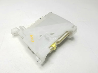 11-17 Lexus CT200h Cabin Fuse Box 82730-76021 OEM
