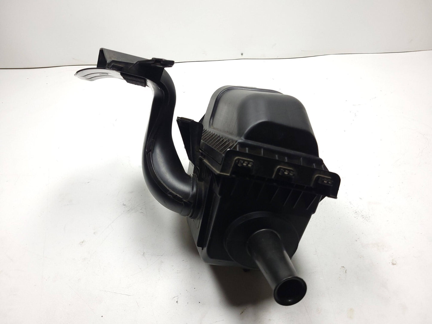 2009 - 2015 Mazda Cx-9 Air Filter Housings OEM