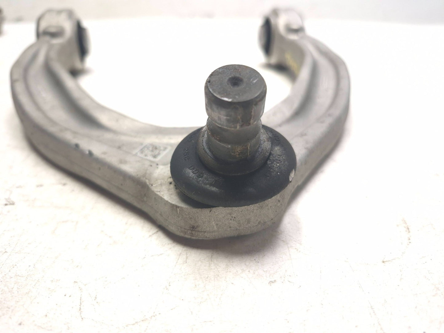 2024 Alfa Romeo Stelvio Front Control Arm Driver Side Left 3pcs OEM