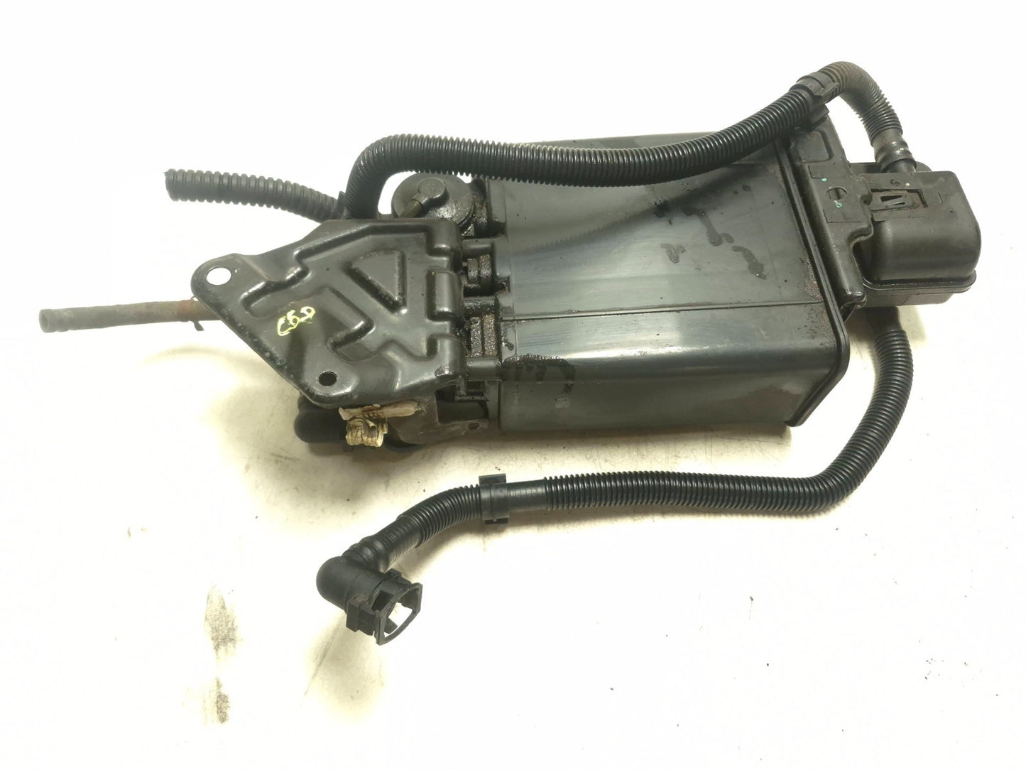 2007 Toyota Corolla Fuel Vapor Canister 77740-02130 OEM