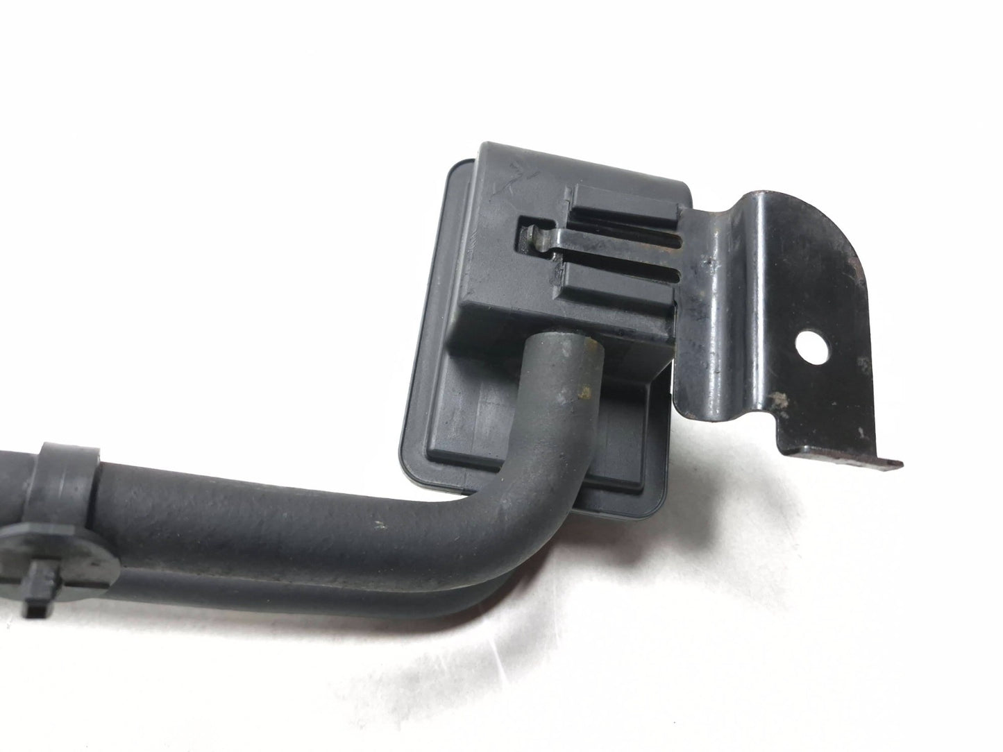 2013 Nissan Versa Fuel Vapor Canister Filter OEM 95k