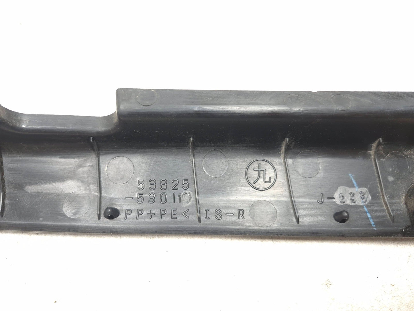 2009 Lexus IS250 Front Fender Upper Trim Sill Seal Left & Right  OEM