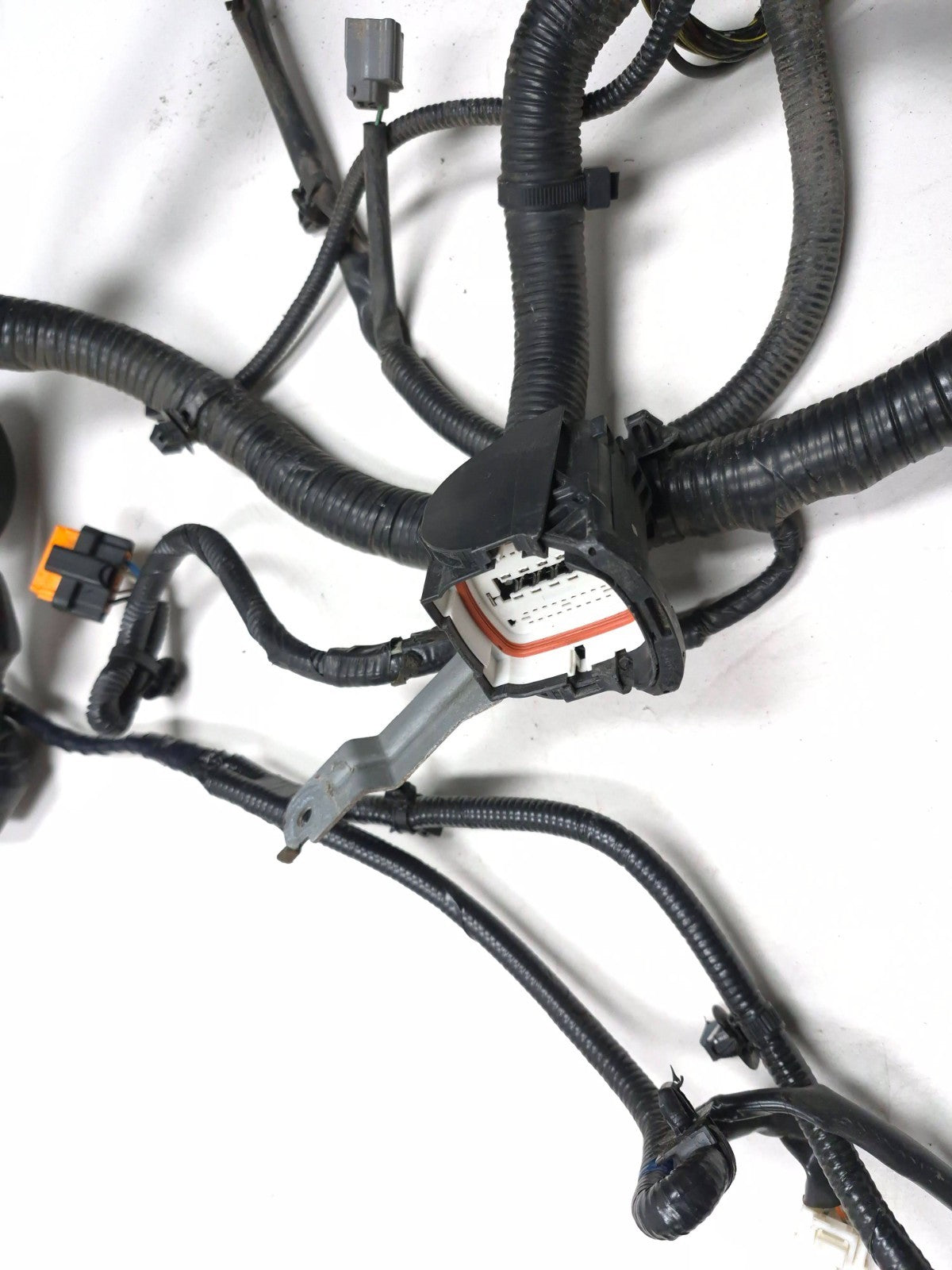 2011 Nissan Juke Main Wire Harness With Fuse Box OEM