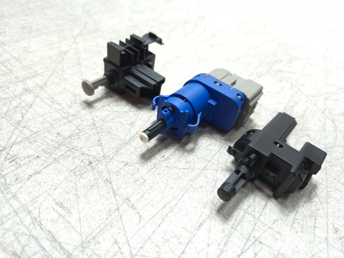 2017 Ford Focus Clutch Pedal Switch And Stop Light Stoplamp Switch  OEM