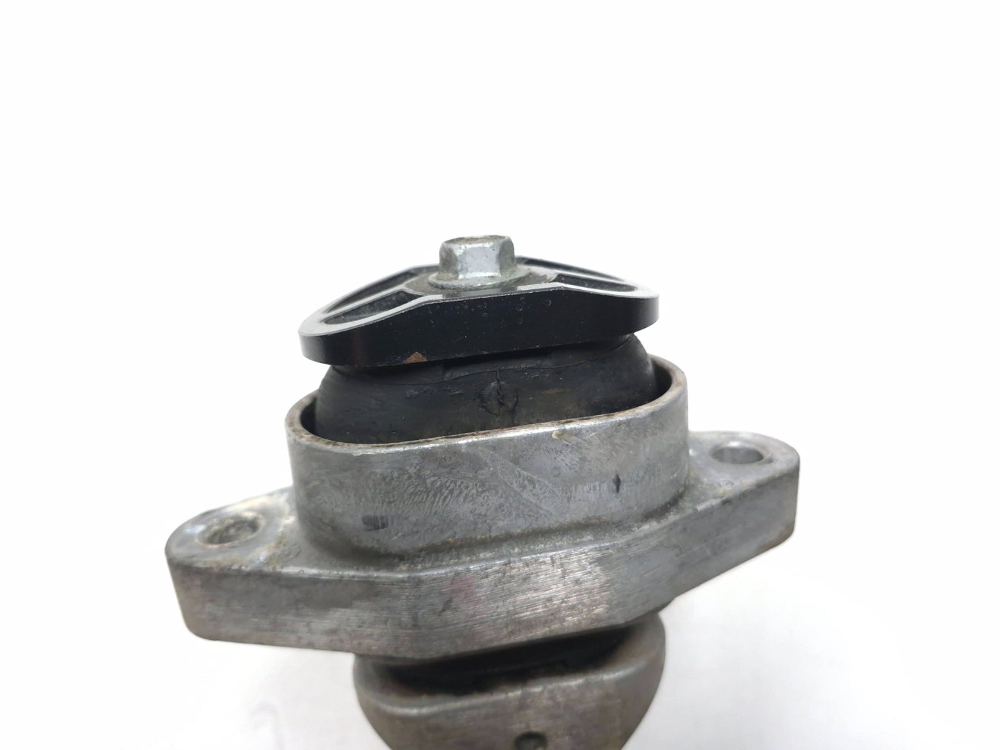 2014 Hyundai Accent Engine And Transmission Mount Kit OEM