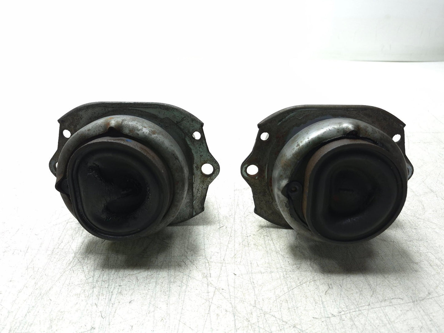 2008 BMW X6 E71 4.4l Front Engine Motor Mount Support Bracket OEM