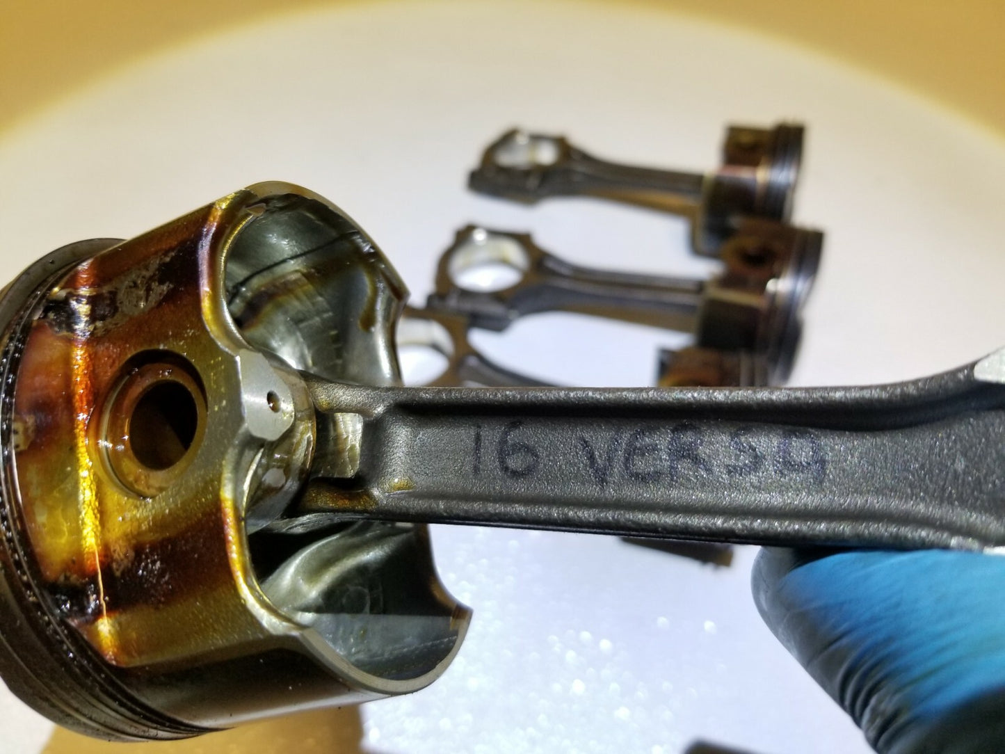 2016 Nissan Versa 1.6l Piston W/ Connecting Rod 4pcs OEM