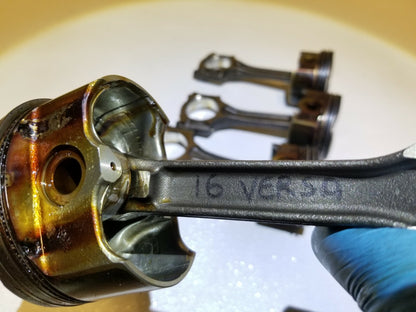 2016 Nissan Versa 1.6l Piston W/ Connecting Rod 4pcs OEM