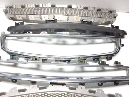 2010 Chevrolet Malibu Front Grille Chrome Trim OEM