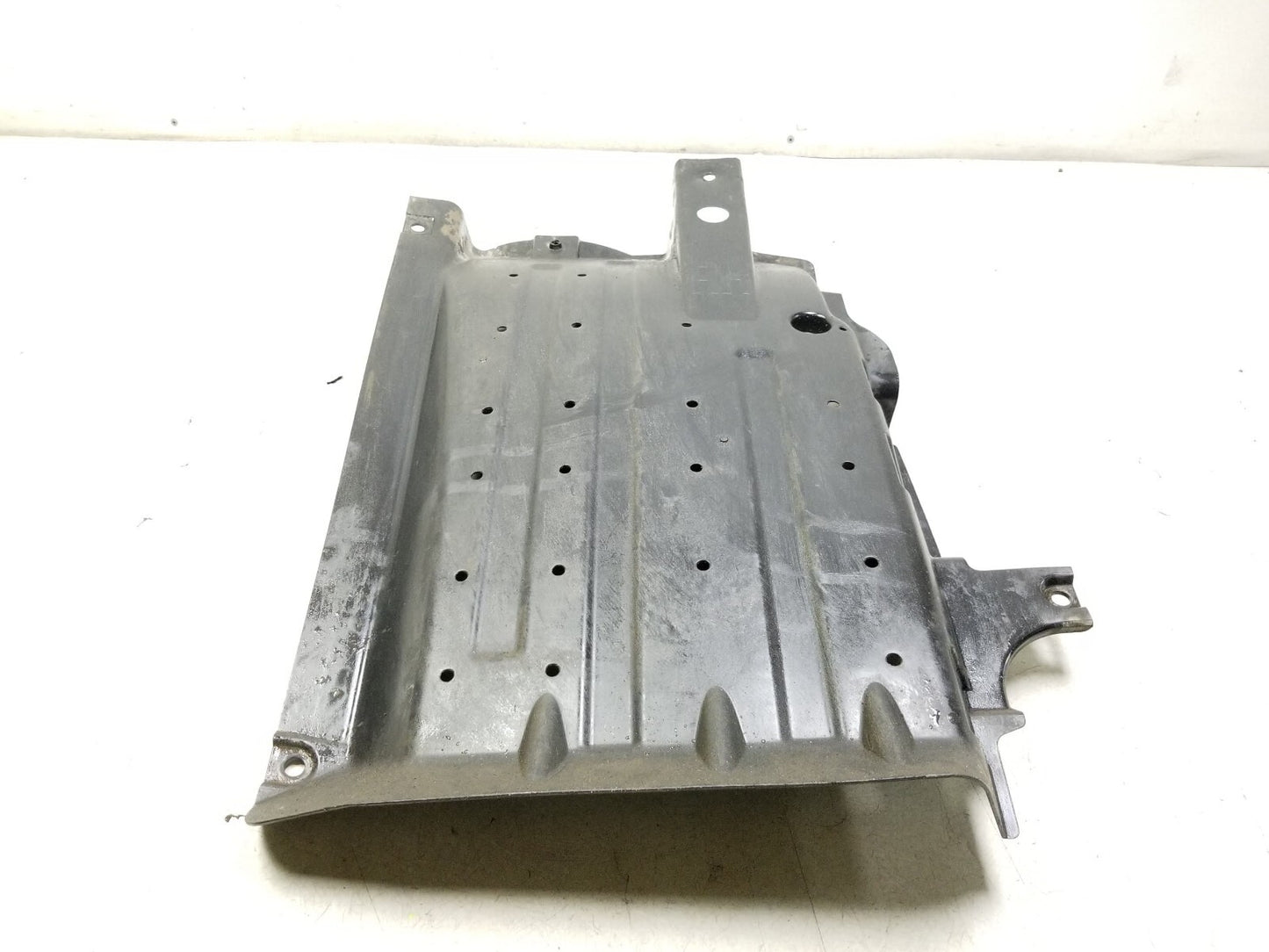 2011 - 2013 Kia Sportage Under Cover Splash Rear Passenger Side Right OEM