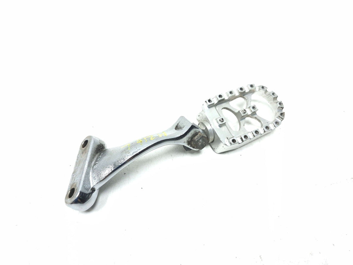 1991 - 2003 Harley Sportster Xl1200 Xl883 Front Left Foot Peg & Bracket