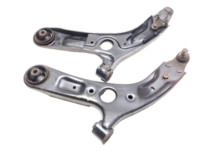 2014 - 2019 Kia Soul Front Lower Control Arm Left & Right OEM