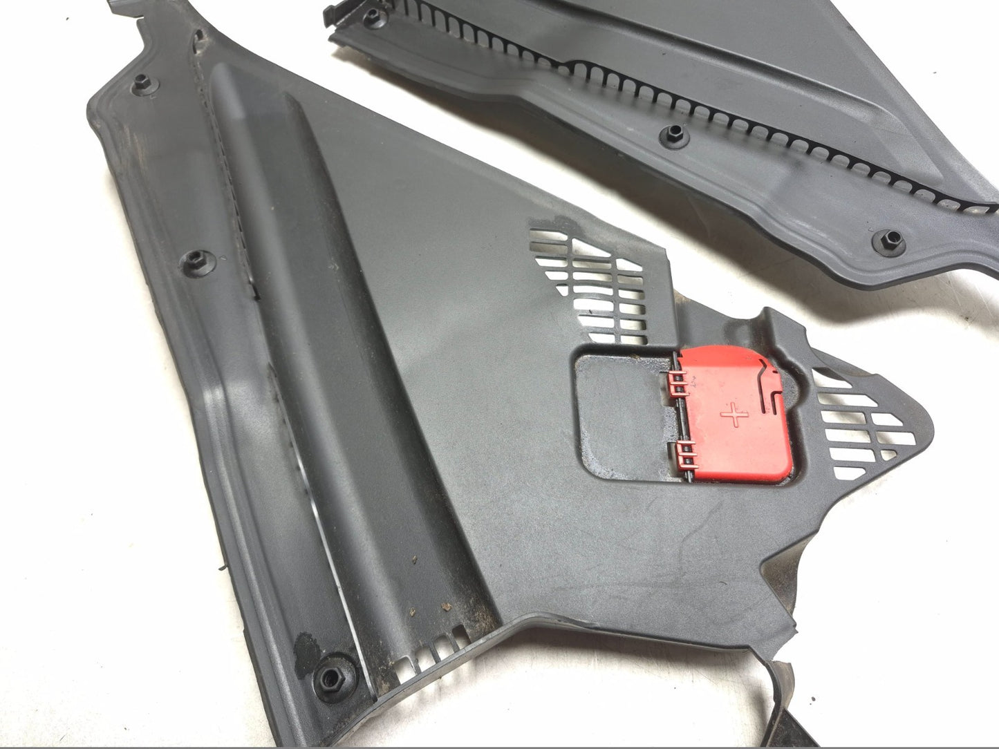 2013 BMW 328i F30 Windshield Wiper Apron Cover Trim Left & Right Pair OEM
