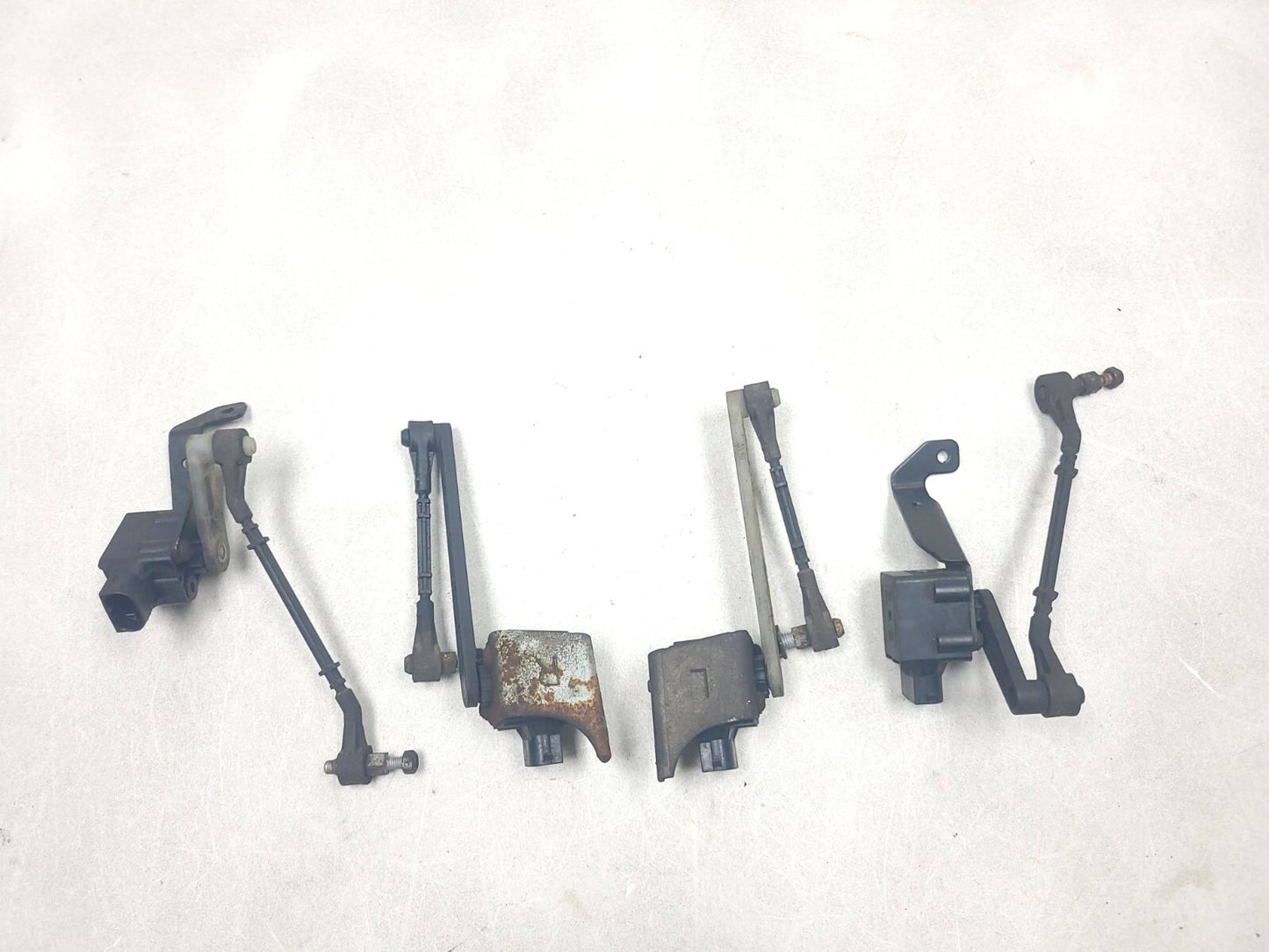2007 Range Rover Suspension Height Level Sensor Front & Rear 4 Pcs OEM