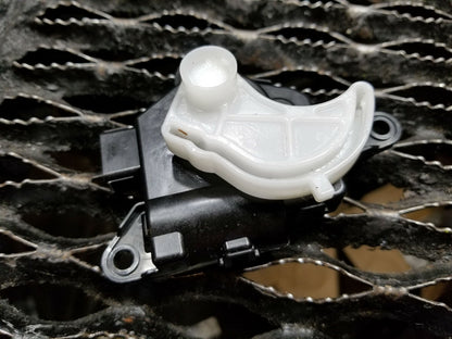 15 16 17 Hyundai Elantra Gt Ac Core Actuator Servo Flap Motor  OEM