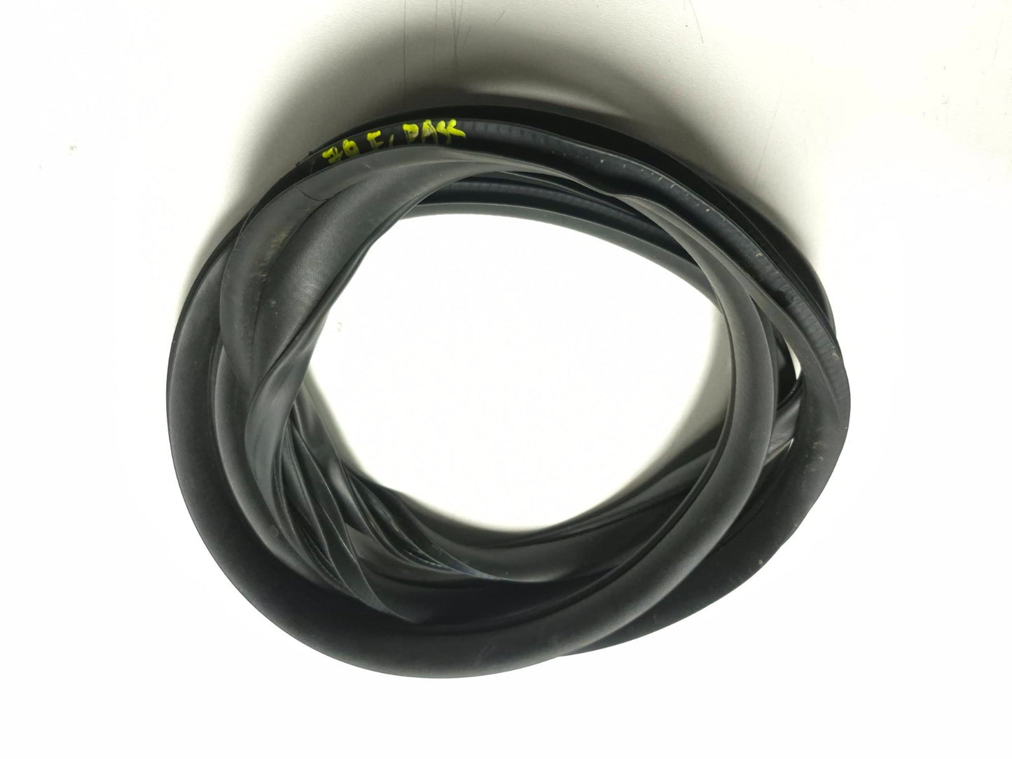 2022 Subaru Crosstrek Front Door Weatherstrip Seal Passenger Side Right 2pcs OEM