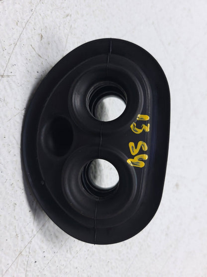 2013 2014 2015 Audi A4 S4 Coolant Hose Pipe Grommet Double Rubber 8k0819699a OEM