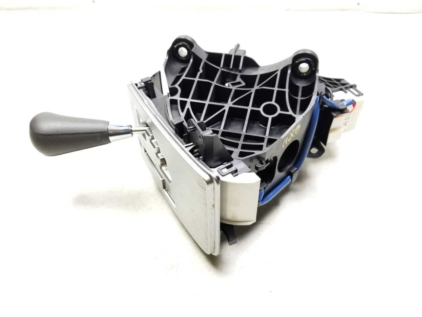 2011 Scion Xb Automatic Transmission Gear Shifter Lever OEM