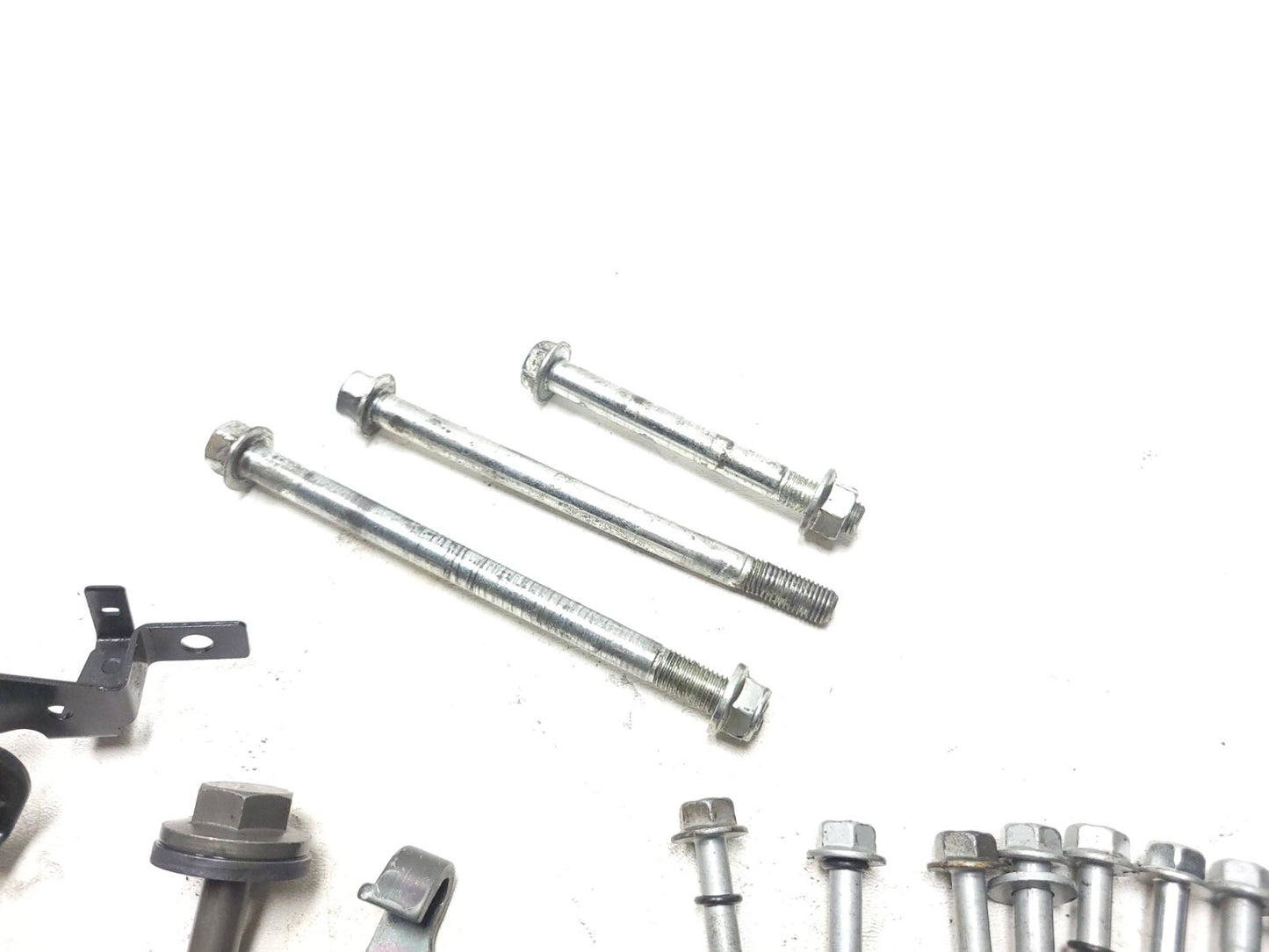 2022-2024 Yamaha Yzf-r7 Yzfr7 Engine Misc Bolt Hardware Screw OEM