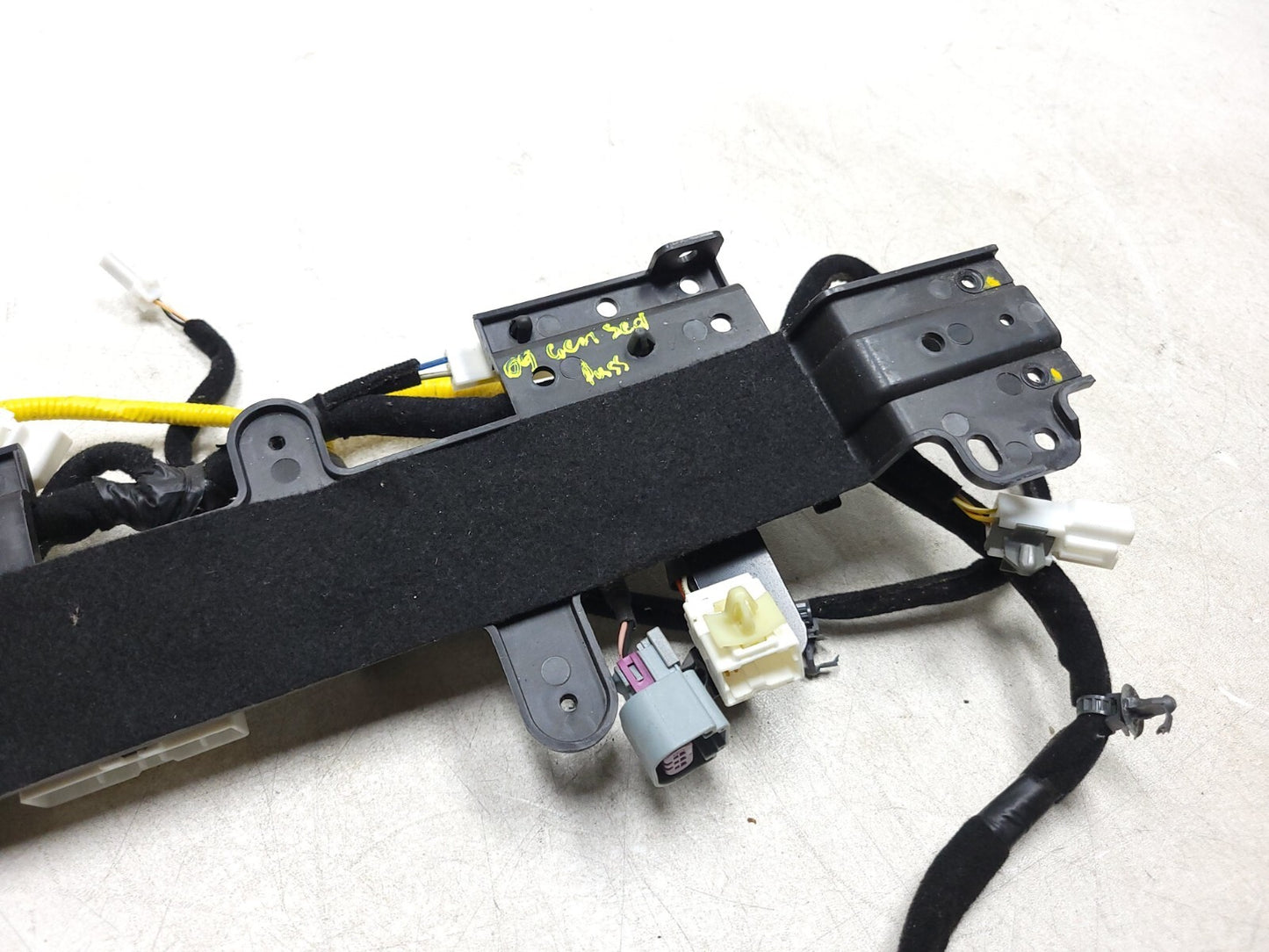 09 - 12 Hyundai Genesis Seat Wire Wiring Harness Front Passenger Side Right OEM