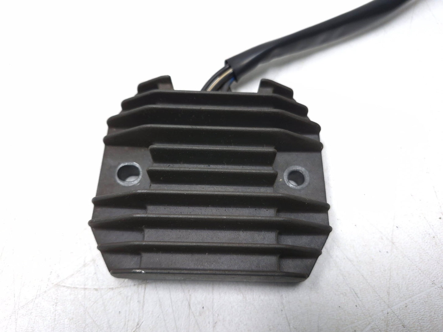2004 Kawasaki Vulcan 800 Vn800 Voltage Regulator Rectifier OEM