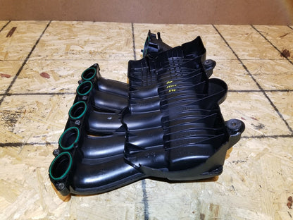 2007 Volvo S40 2.4l Upper Intake Manifold OEM