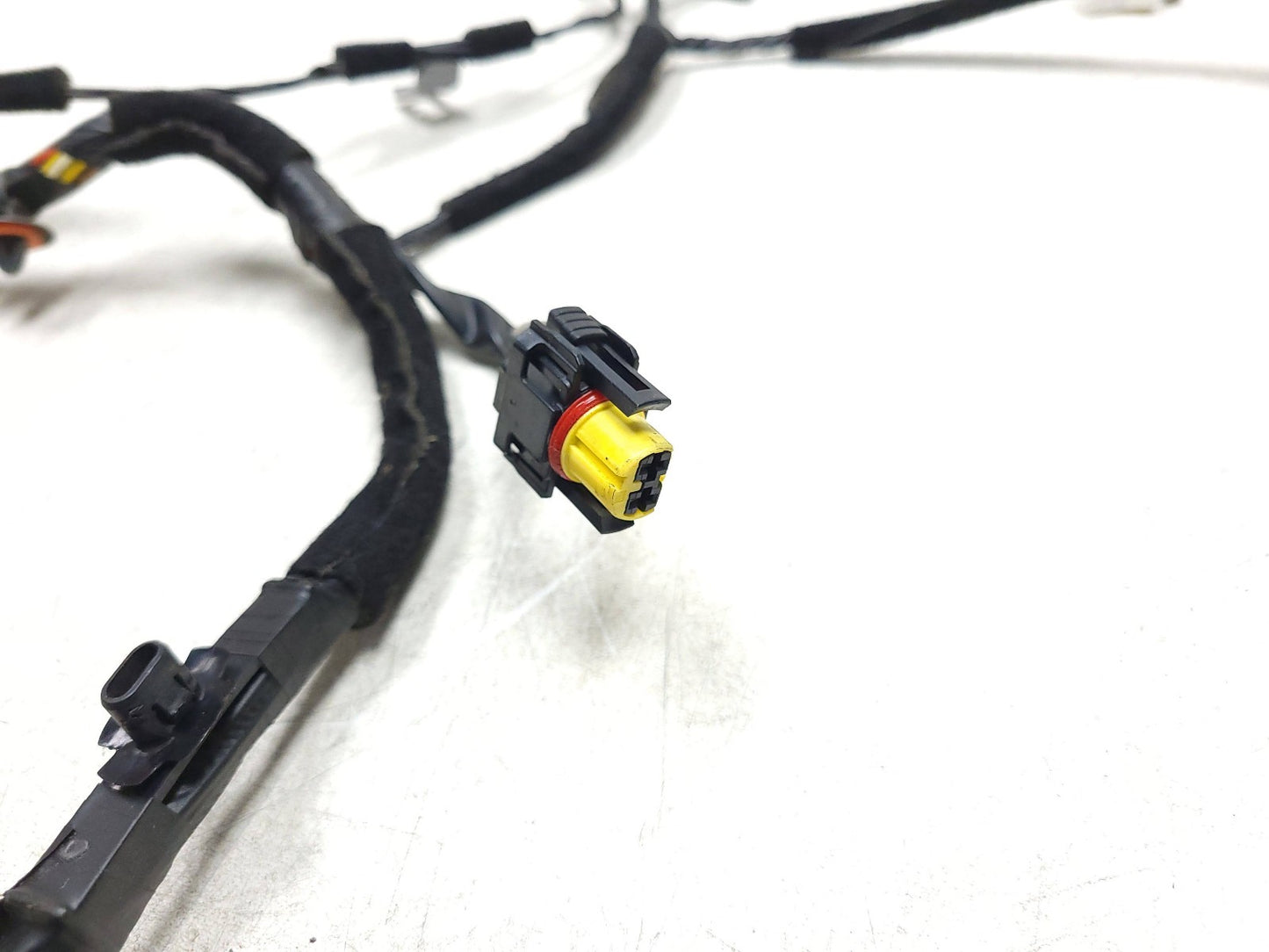 2016 Hyundai Accent Front Left Driver Door Wire Harness OEM 91600-1r546