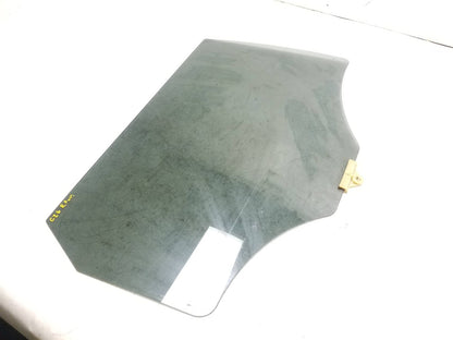 2014 - 2019 Kia Soul Door Window Glass Rear Passenger Side Right OEM
