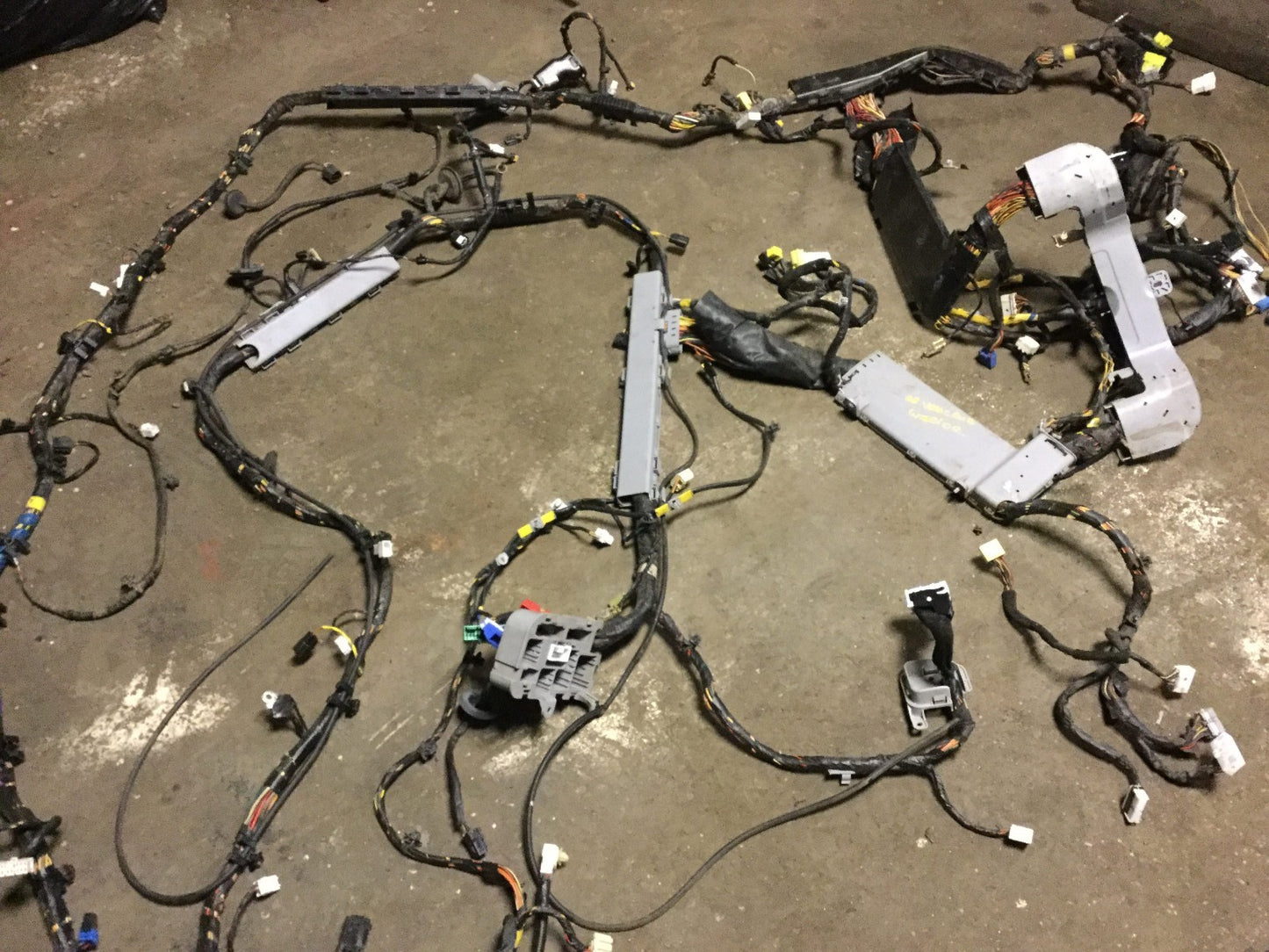2008 Hyundai Veracruz Interior Floor Wire Wiring Harness OEM