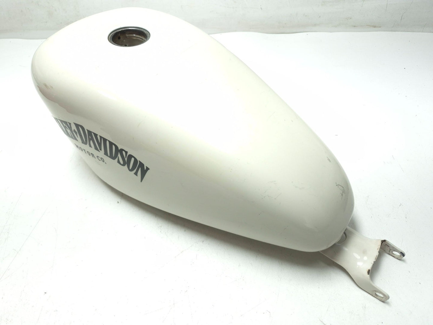 2007-2017 Harley-davidson Sportster Xl883 Xl1200 Fuel Tank  OEM