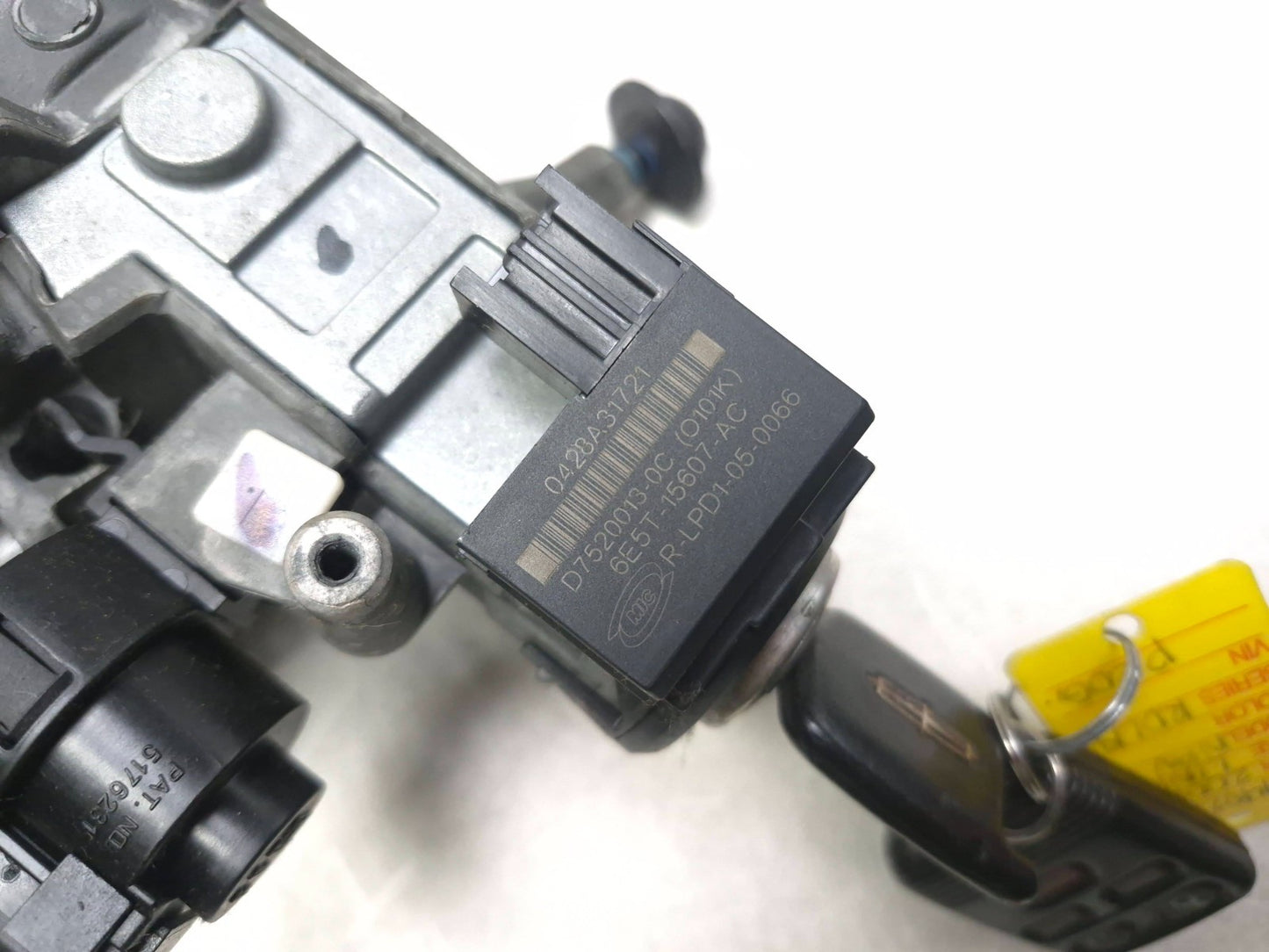 2008 Lincoln Navigator Steering Column W/ Ignition Switch & Key OEM