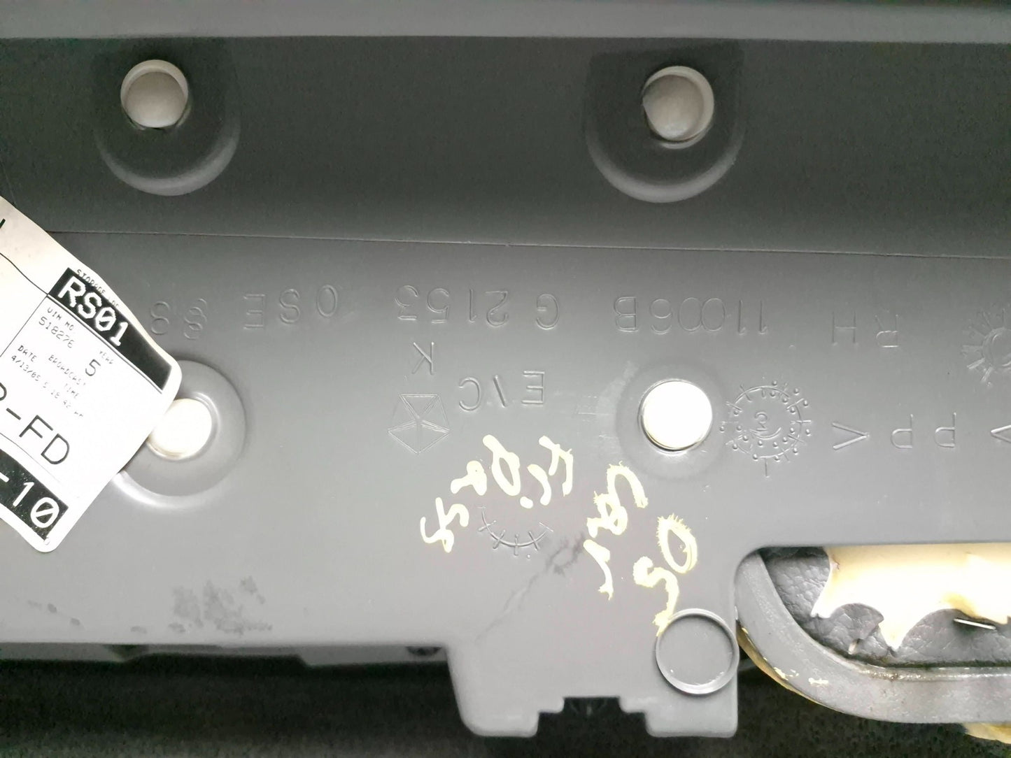 2005 Dodge Grand Caravan Door Panel Trim Front Right Passenger Side Oem✅