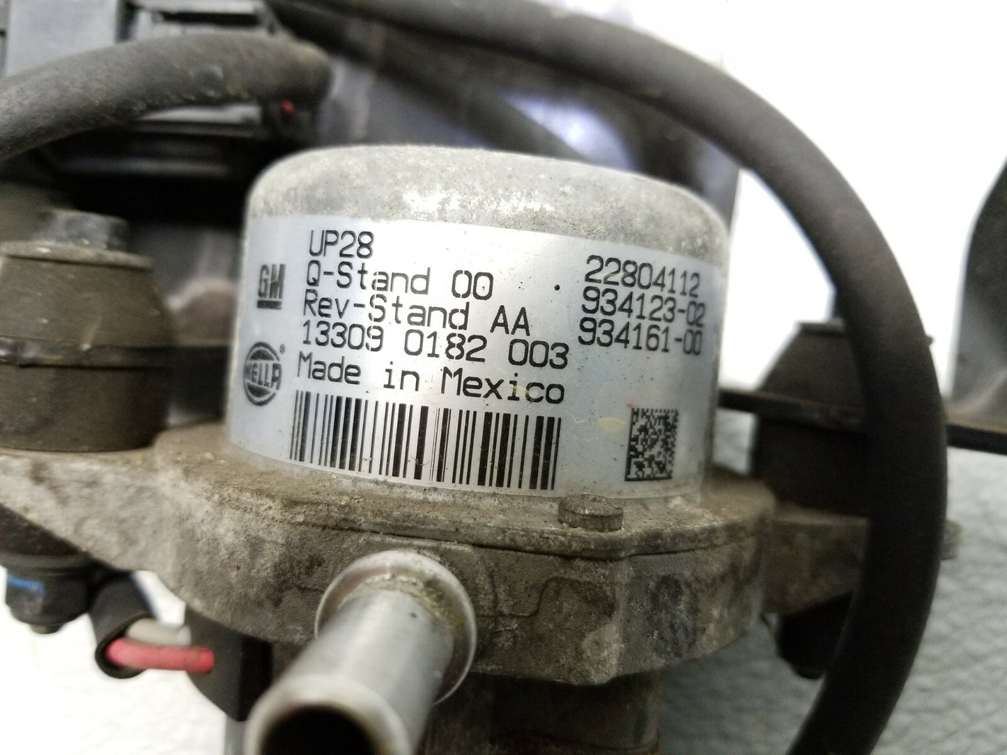 2014 Buick Lacross Power Brake Booster Vacuum Pump OEM