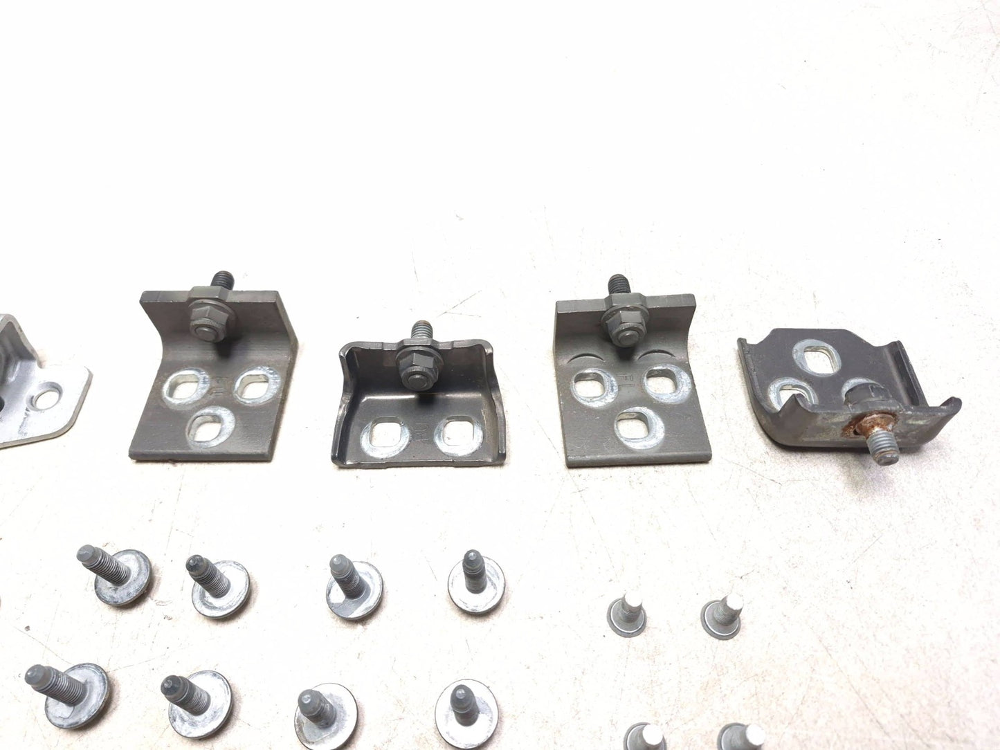 2007 Saab 9-5 Aero Front And Rear Driver Door Hinge W/ Bolts 6pcs OEM