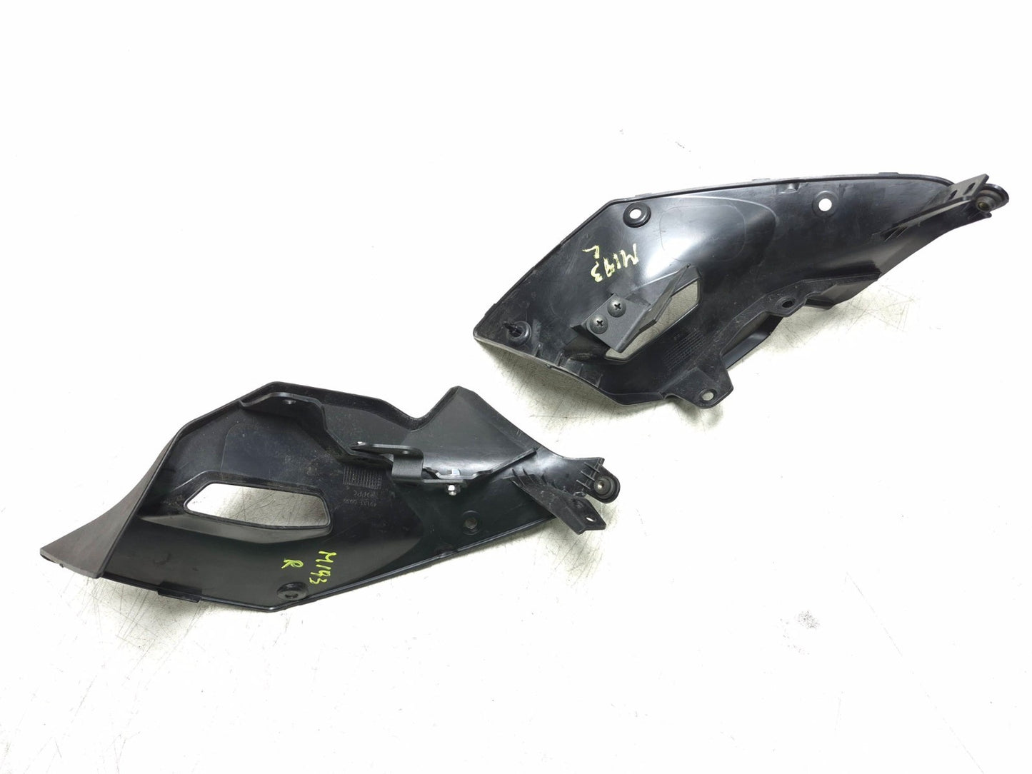 2019 Kawasaki Z400 Er400d Front Inner Shroud Cover Left & Right Pair OEM