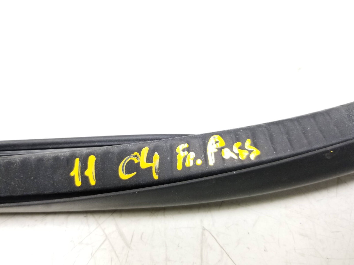 2010 - 2016 Cadillac SRX Door Weatherstrip Front Passenger Side Right OEM