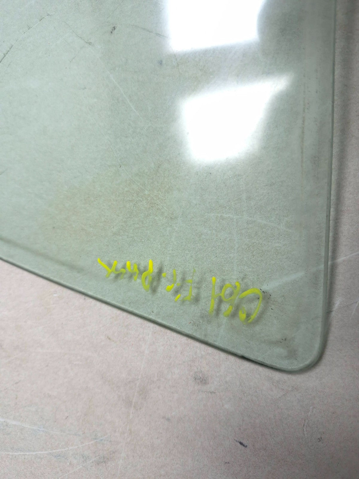 2007 Honda Fit Front Door Window Glass Passenger Side Right  73300-sln-a10 OEM