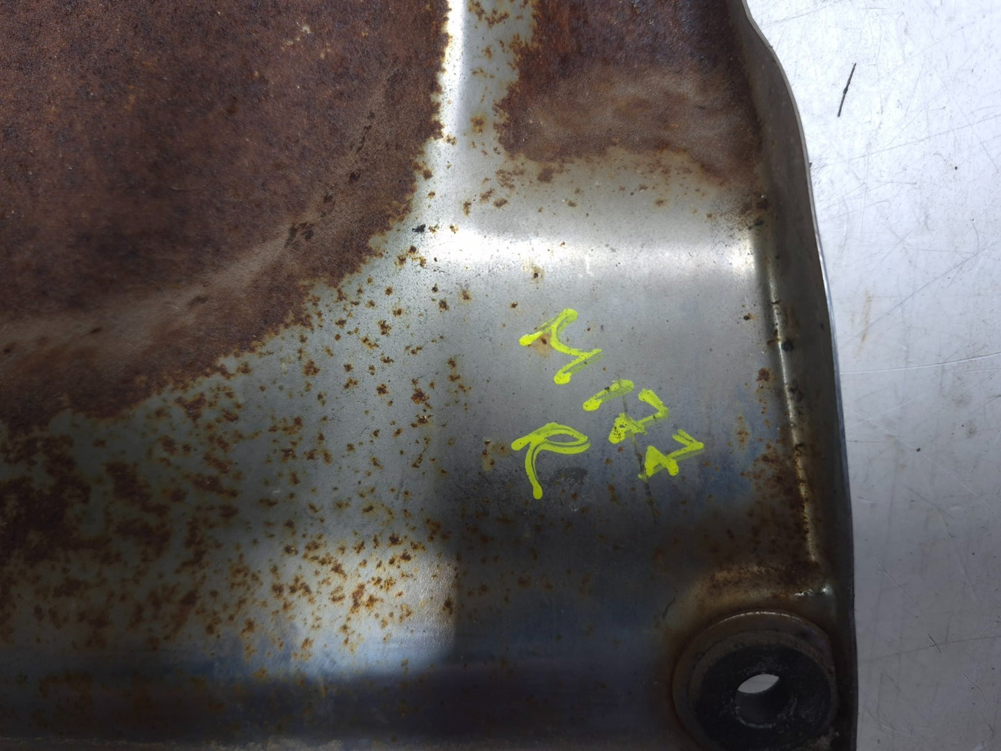 2004 Suzuki Intruder Volusia Vl800 Right Engine Lower Side Cover OEM