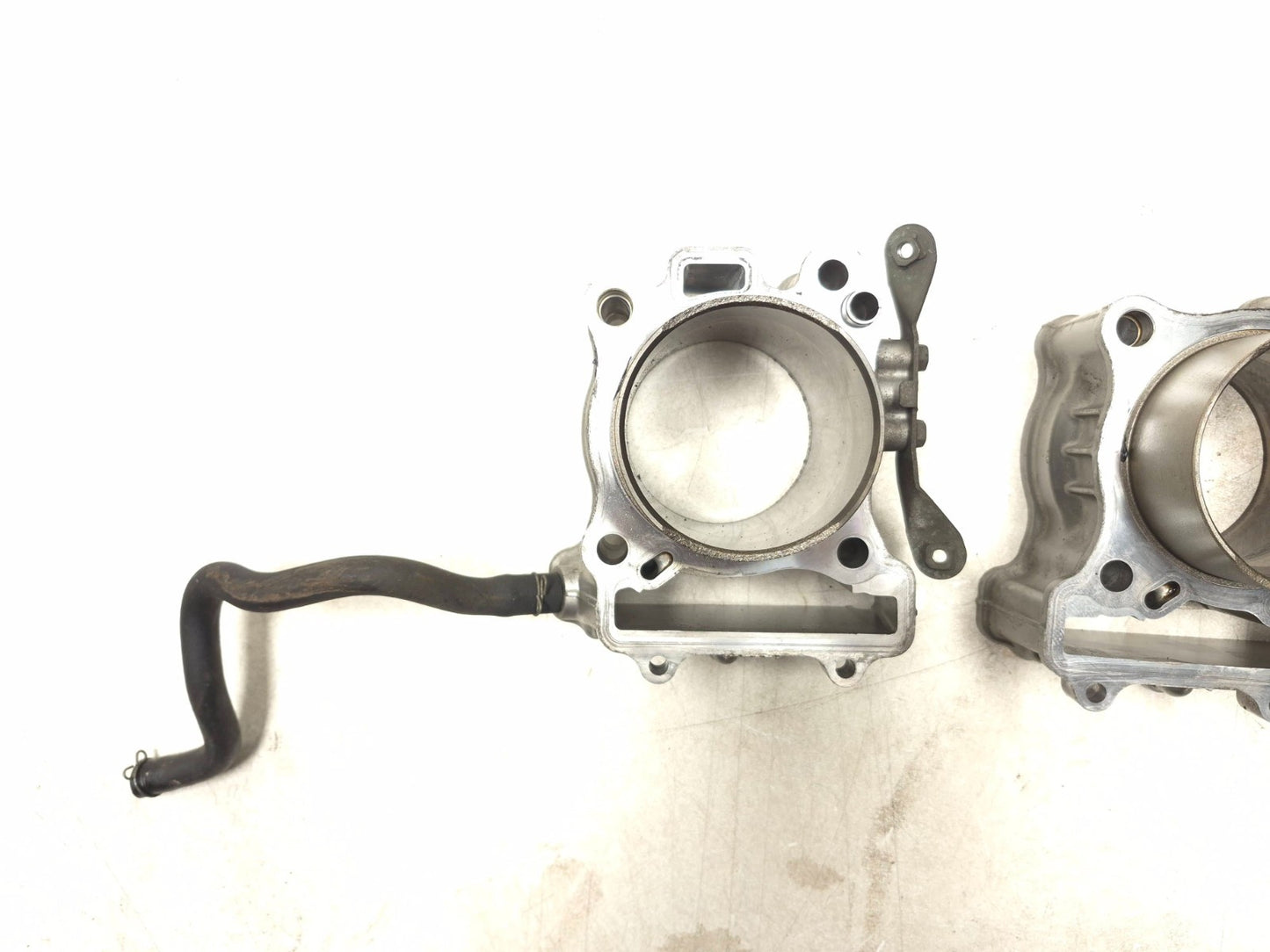 2003 Suzuki Sv650 Engine Cylinder Front & Rear Pair OEM